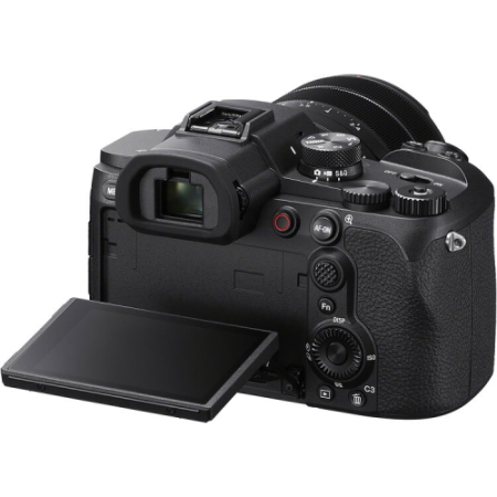 Sony RX10 V - kompaktowy aparat cyfrowy z zoomem 24-600mm F2.4-F4.0